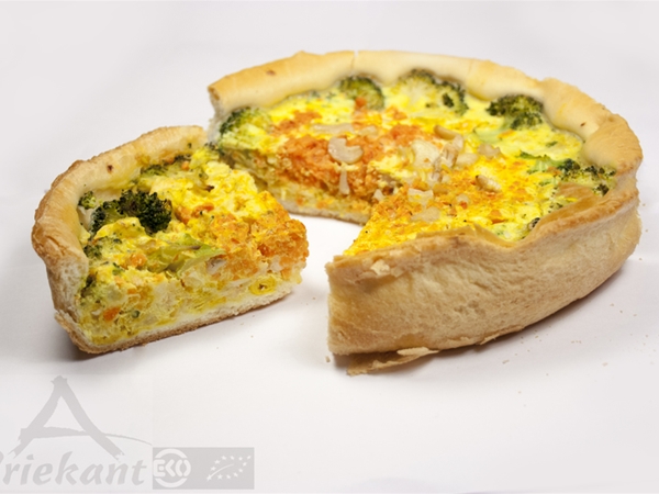 Broccolli-cashew quiche